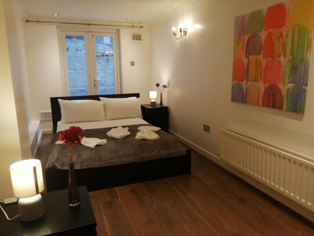 Entire 2-Bedroom Flat In Camden Лондон Екстер'єр фото