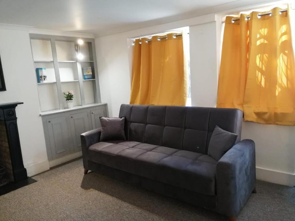 Entire 2-Bedroom Flat In Camden Лондон Екстер'єр фото